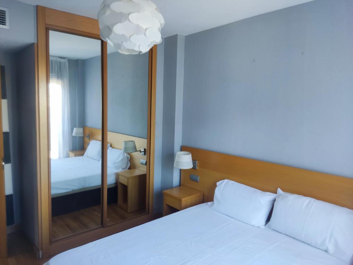 En Madrid, A Unos Minutos Del Aeropuerto Airport Barajas, Plenilunio, Estadio De Futbol Metropolitano, Feria De Madrid, Clinica Navarra Zewnętrze zdjęcie